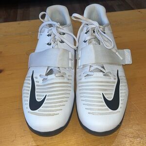 Nike Romaleos 3 weight lifting shoes